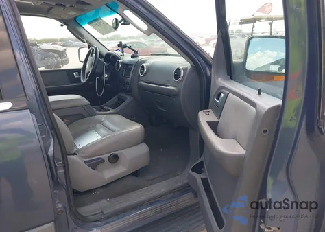 2003 Ford Expedition Xlt z USA, uszkodzony, nr VIN 1FMPU15L33LA83305